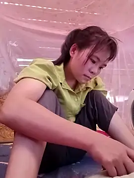 Snapshot of Nguyet135 chatting on April 6, 2026, 6:03 am Nguyet135 online show from April 6, 2026, 6:03 am