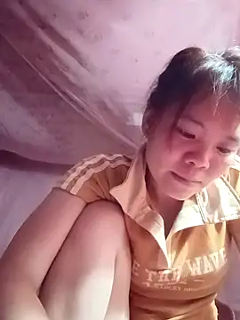 Snapshot of Nguyet135 chatting on April 15, 2026, 2:32 pm Nguyet135 online show from April 15, 2026, 2:32 pm