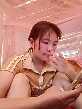 Snapshot of Nguyet135 chatting on April 16, 2026, 6:03 am Nguyet135 online show from April 16, 2026, 6:03 am