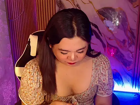 Im ur mother online show from September 13, 2025, 8:20 pm