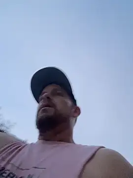 Snapshot of Bar_110221 chatting on September 22, 2025, 11:55 pm Bar 110221 online show from September 22, 2025, 11:55 pm