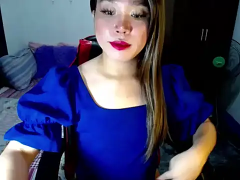 Snapshot of Urassiansweetcummer chatting on October 9, 2025, 2:23 am Urassiansweetcummer online show from October 9, 2025, 2:23 am