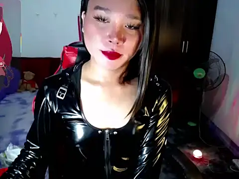 Urassiansweetcummer online show from July 31, 2026, 2:22 am