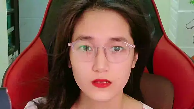 Shulee21 online show from September 17, 2025, 3:19 am