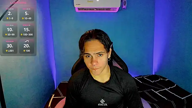 Snapshot of Maximiliano_scoott__ chatting on September 18, 2025, 8:34 pm Maximiliano scoott   online show from September 18, 2025, 8:34 pm