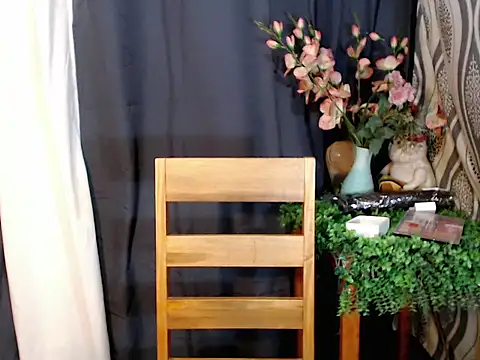 Snapshot of queen_staceyy chatting on November 13, 2025, 5:17 pm queen staceyy online show from November 13, 2025, 5:17 pm