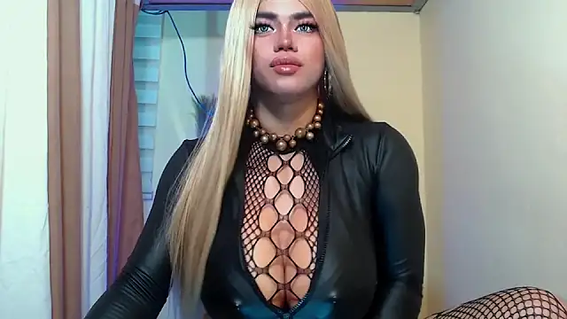 Snapshot of GoddessOFHUGEx chatting on November 27, 2025, 9:10 am GoddessOFHUGEx online show from November 27, 2025, 9:10 am