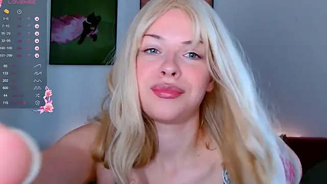Snapshot of babylilly00 chatting on May 17, 2026, 2:50 pm babylilly00 online show from May 17, 2026, 2:50 pm