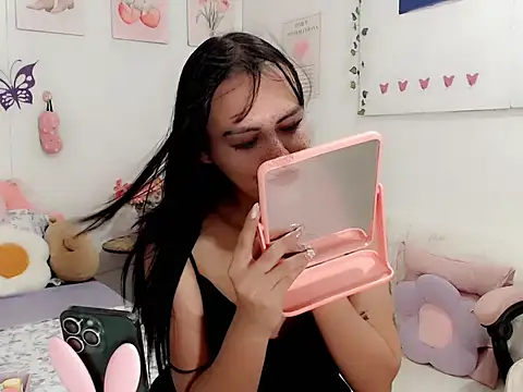 classy adallia online show from February 16, 2026, 11:31 am