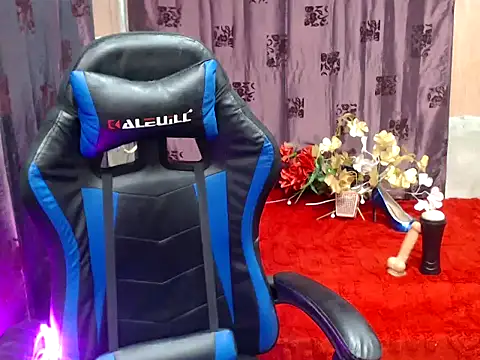 Snapshot of lucyheart777 chatting on October 29, 2025, 2:21 am lucyheart777 online show from October 29, 2025, 2:21 am