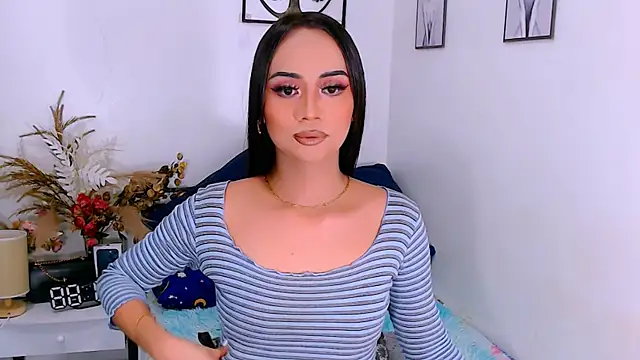 Zialustts online show from December 16, 2025, 3:49 pm