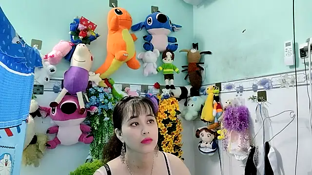 Snapshot of emgaixinhngoan chatting on October 30, 2025, 2:32 am emgaixinhngoan online show from October 30, 2025, 2:32 am