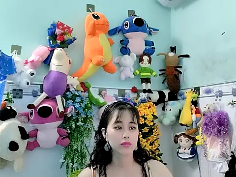 Snapshot of emgaixinhngoan chatting on October 24, 2025, 5:17 am emgaixinhngoan online show from October 24, 2025, 5:17 am