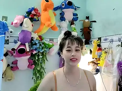 Snapshot of emgaixinhngoan chatting on November 25, 2025, 2:12 am emgaixinhngoan online show from November 25, 2025, 2:12 am