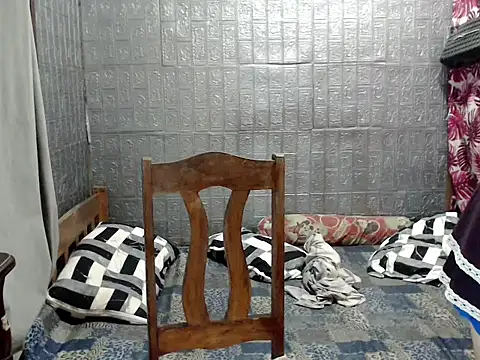 Snapshot of BunnyChain_ chatting on October 27, 2025, 4:46 am BunnyChain online show from October 27, 2025, 4:46 am