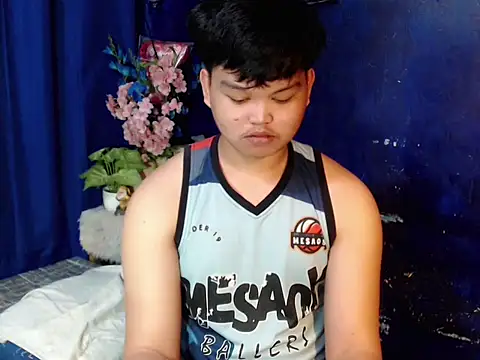 Snapshot of Reynelcock chatting on March 2, 2026, 5:09 pm Reynelcock online show from March 2, 2026, 5:09 pm