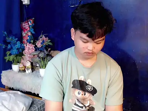 Snapshot of Reynelcock chatting on February 26, 2026, 4:56 am Reynelcock online show from February 26, 2026, 4:56 am