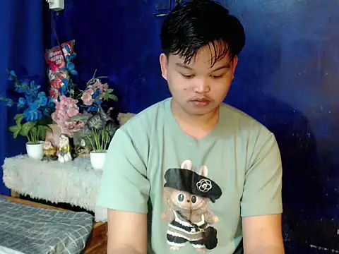 Snapshot of Reynelcock chatting on February 24, 2026, 4:30 pm Reynelcock online show from February 24, 2026, 4:30 pm