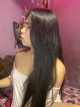 Snapshot of Angelina_bunny chatting on February 18, 2026, 4:47 pm Angelina bunny online show from February 18, 2026, 4:47 pm