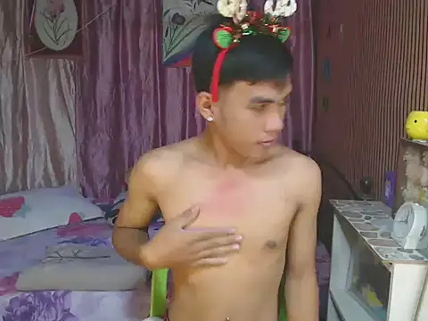 Snapshot of urhot_chany chatting on December 15, 2025, 2:06 am urhot chany online show from December 15, 2025, 2:06 am