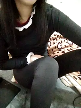 Snapshot of Kembong01 chatting on February 27, 2026, 9:14 pm Kembong01 online show from February 27, 2026, 9:14 pm