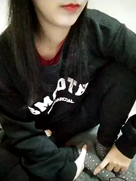 Snapshot of Kembong01 chatting on February 24, 2026, 1:23 pm Kembong01 online show from February 24, 2026, 1:23 pm