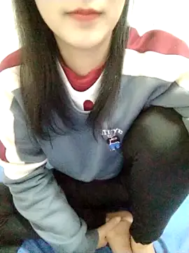 Snapshot of Kembong01 chatting on January 15, 2026, 1:47 pm Kembong01 online show from January 15, 2026, 1:47 pm