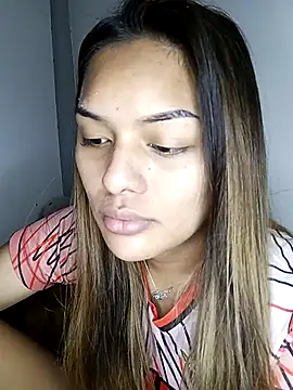 Snapshot of Wena_Larson88 chatting on November 6, 2025, 6:12 pm Wena Larson88 online show from November 6, 2025, 6:12 pm