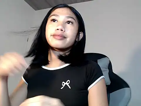 Snapshot of Maxine_Sucks chatting on October 26, 2025, 5:41 am Maxine Sucks online show from October 26, 2025, 5:41 am