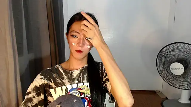 Snapshot of slimladyxoxo chatting on September 21, 2025, 5:29 pm slimladyxoxo online show from September 21, 2025, 5:29 pm