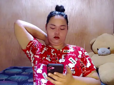  Lylia online show from May 22, 2026, 5:38 am