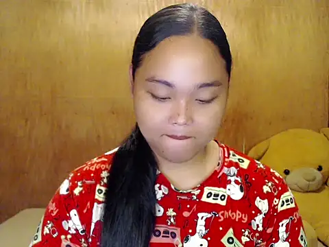 Snapshot of _Lylia chatting on October 16, 2025, 11:57 pm  Lylia online show from October 16, 2025, 11:57 pm