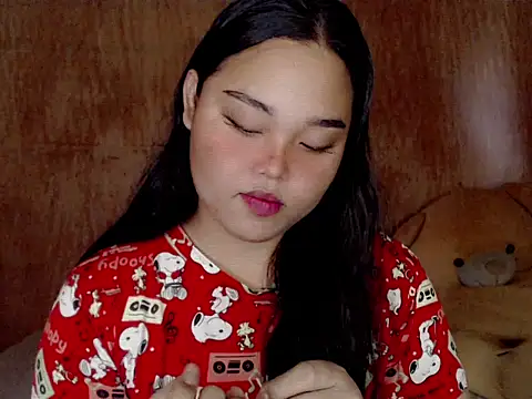 Snapshot of _Lylia chatting on September 17, 2025, 5:31 am  Lylia online show from September 17, 2025, 5:31 am
