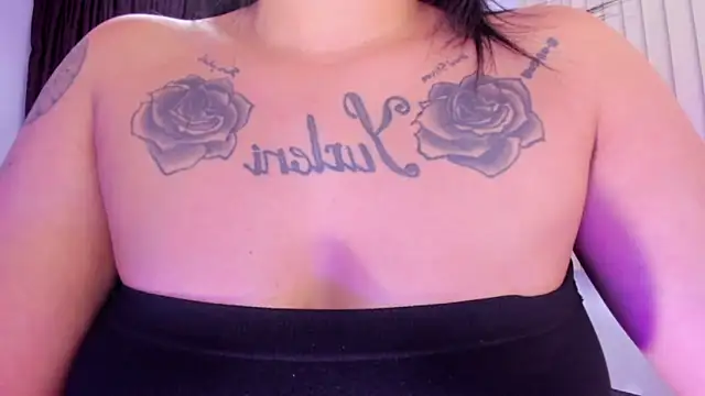 Snapshot of Dantzel_ chatting on November 14, 2025, 7:28 pm Dantzel online show from November 14, 2025, 7:28 pm