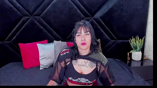 Dantzel  online show from April 10, 2026, 7:10 pm