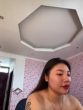 D2sweet online show from September 11, 2025, 1:49 am