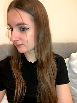 Snapshot of AdelinaEmber chatting on November 23, 2025, 3:11 pm AdelinaEmber online show from November 23, 2025, 3:11 pm