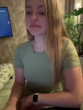 Snapshot of Umka-29 chatting on December 16, 2025, 10:14 pm Umka-29 online show from December 16, 2025, 10:14 pm