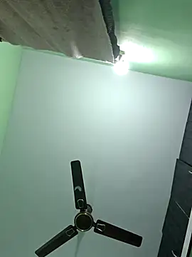 Snapshot of rockyy23boy chatting on October 23, 2025, 1:10 pm rockyy23boy online show from October 23, 2025, 1:10 pm