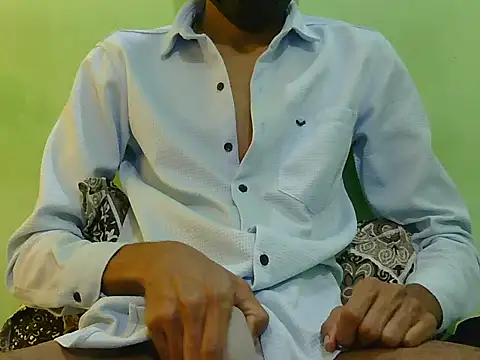 Snapshot of rockyy23boy chatting on October 28, 2025, 2:27 pm rockyy23boy online show from October 28, 2025, 2:27 pm