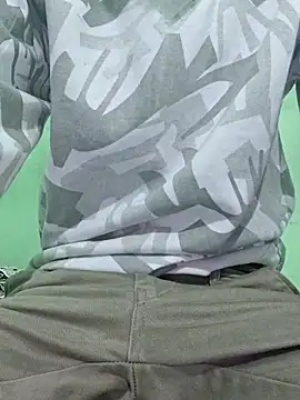 Snapshot of rockyy23boy chatting on December 3, 2025, 5:41 am rockyy23boy online show from December 3, 2025, 5:41 am