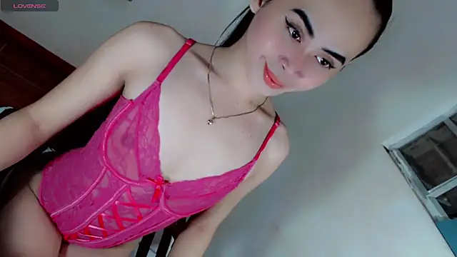 Snapshot of slutty_afina chatting on October 31, 2025, 10:23 am slutty afina online show from October 31, 2025, 10:23 am