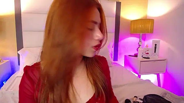 Solara- online show from September 11, 2025, 8:20 pm