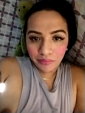 enoria1992 online show from November 7, 2025, 12:59 am