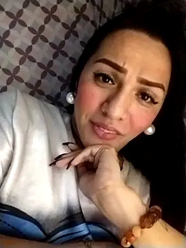 enoria1992 online show from February 24, 2026, 12:11 am