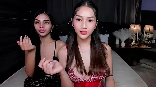 Snapshot of CandyLorre chatting on October 6, 2025, 2:51 pm CandyLorre online show from October 6, 2025, 2:51 pm