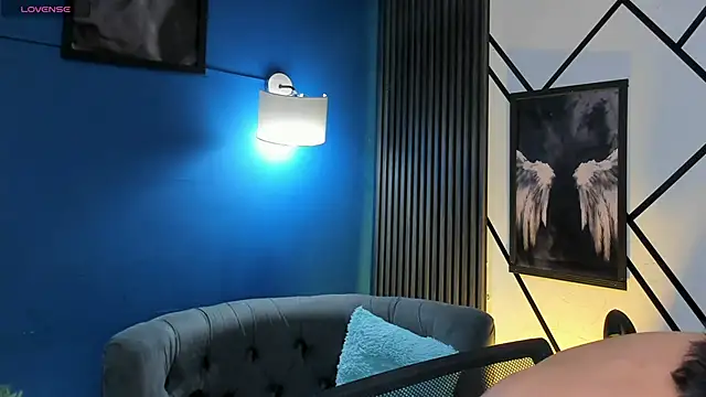 Christopher 77 online show from November 11, 2025, 8:36 pm