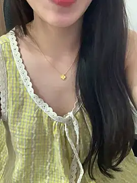 JennyQueen18 online show from April 16, 2026, 6:25 am