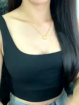 Snapshot of JennyQueen18 chatting on October 22, 2025, 4:23 am JennyQueen18 online show from October 22, 2025, 4:23 am