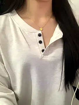 Snapshot of JennyQueen18 chatting on November 27, 2025, 7:14 pm JennyQueen18 online show from November 27, 2025, 7:14 pm